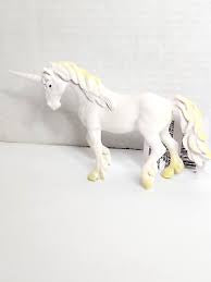 UNICORN ASST FIGURES