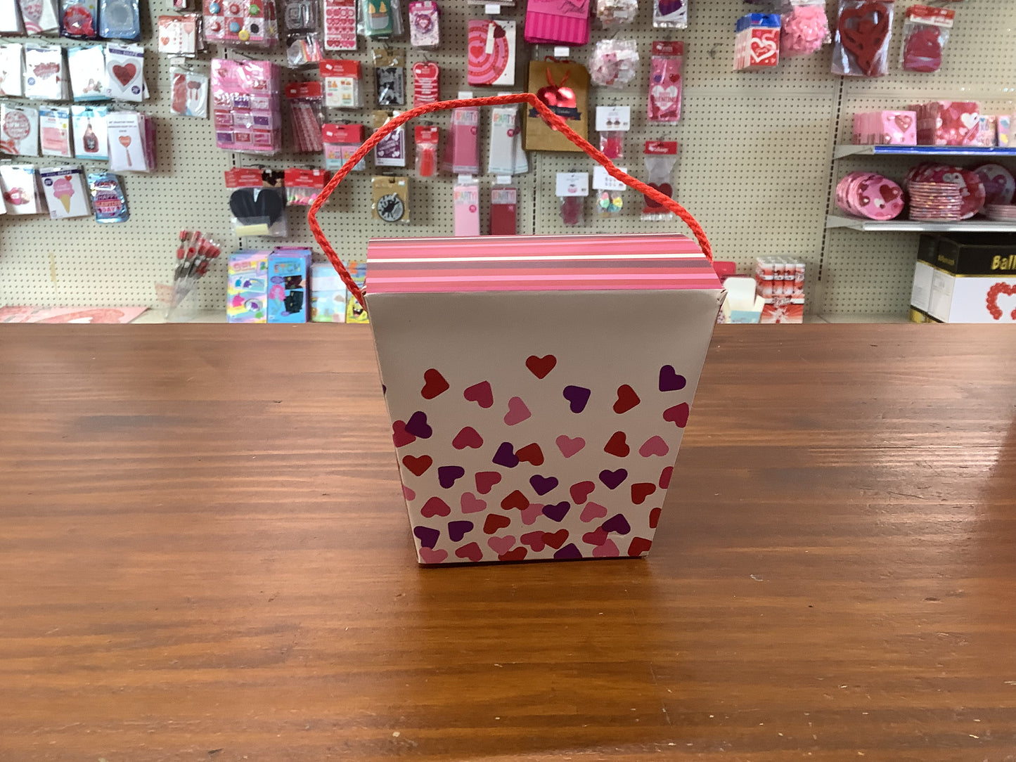 HEARTS VDAY BOX