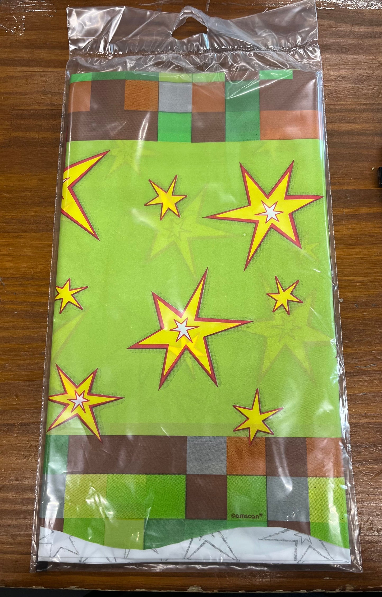 TNT PARTY PLASTIC TABLECOVER