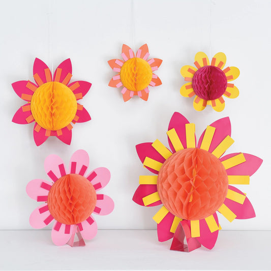 THROWBACK SUMMER DECOR