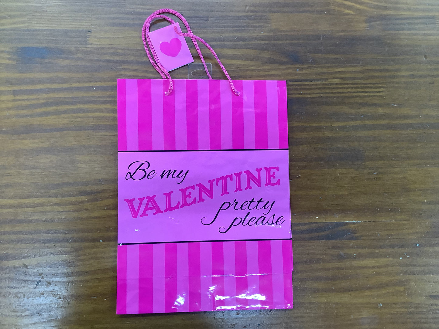MEDIUM VDAY GIFT BAG - BE MINE PLEASE