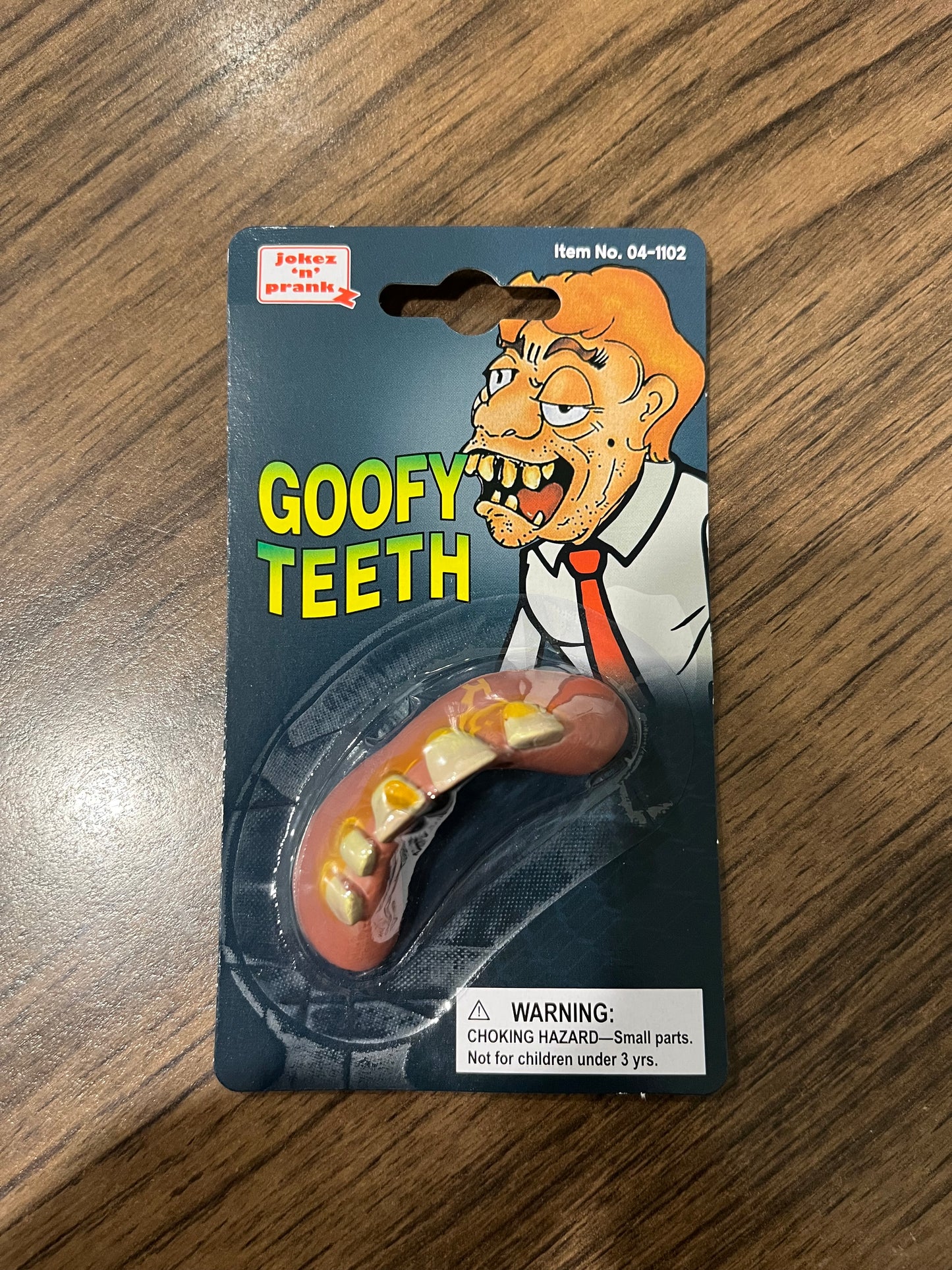 PRANKS - GOOFY TEETH