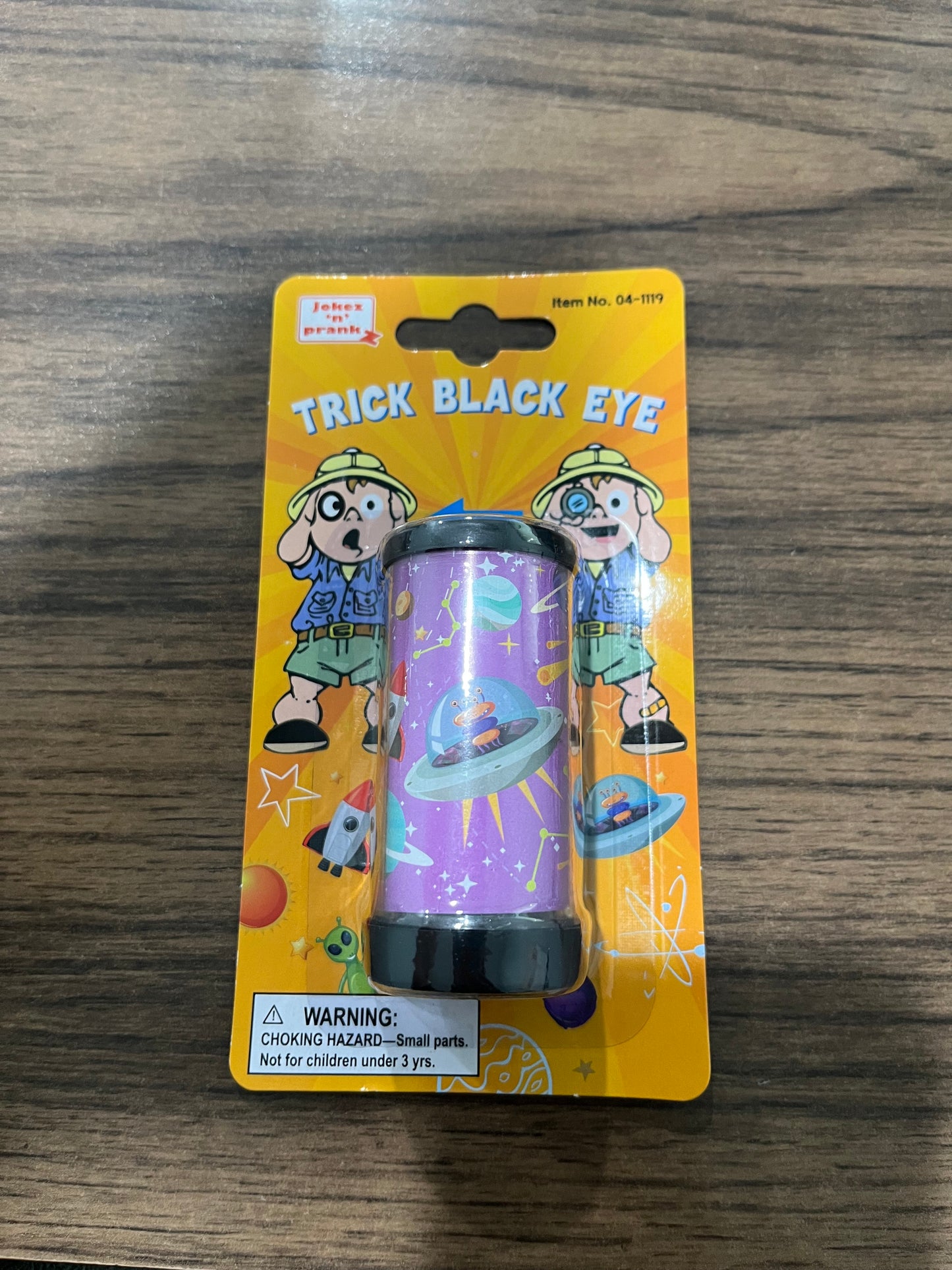 PRANKS - TRICK BLACK EYE