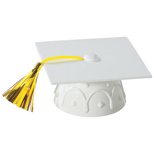 WHITE GRAD CAP W/ TASSEL CAKE T